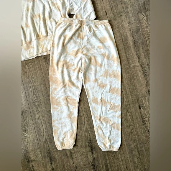 Aerie Offline Slumber Party Jogger Set - Picture 4 of 6